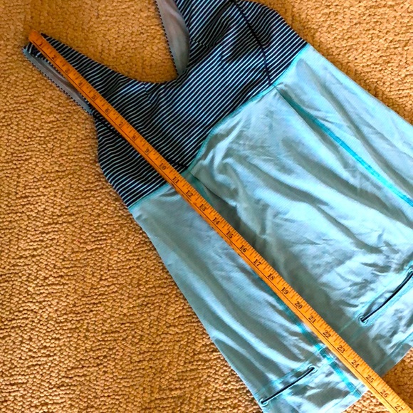 Lululemon Hustle & Bustle Yoga /Run Striped Blue Moon top Size 6 - Picture 14 of 16